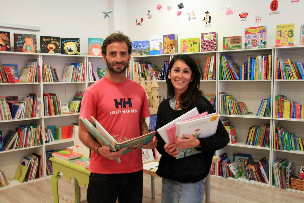Domingo Ronda y Cristina Cruz, propietarios de Green Kids, en Benimaclet